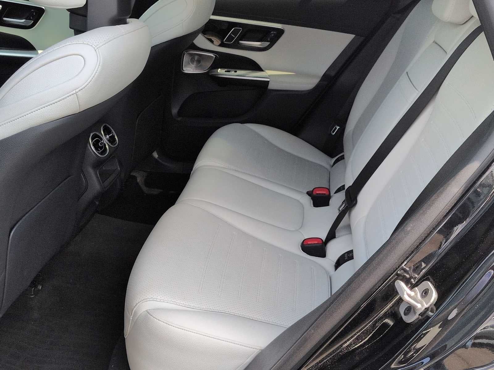Mercedes-Benz GLC 300 2024 GLC 300
