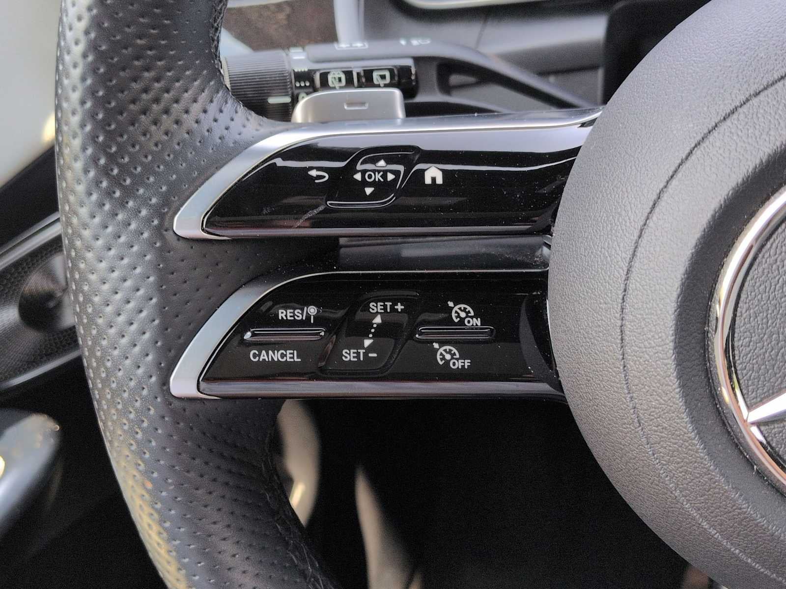 Mercedes-Benz GLC 300 2024 GLC 300