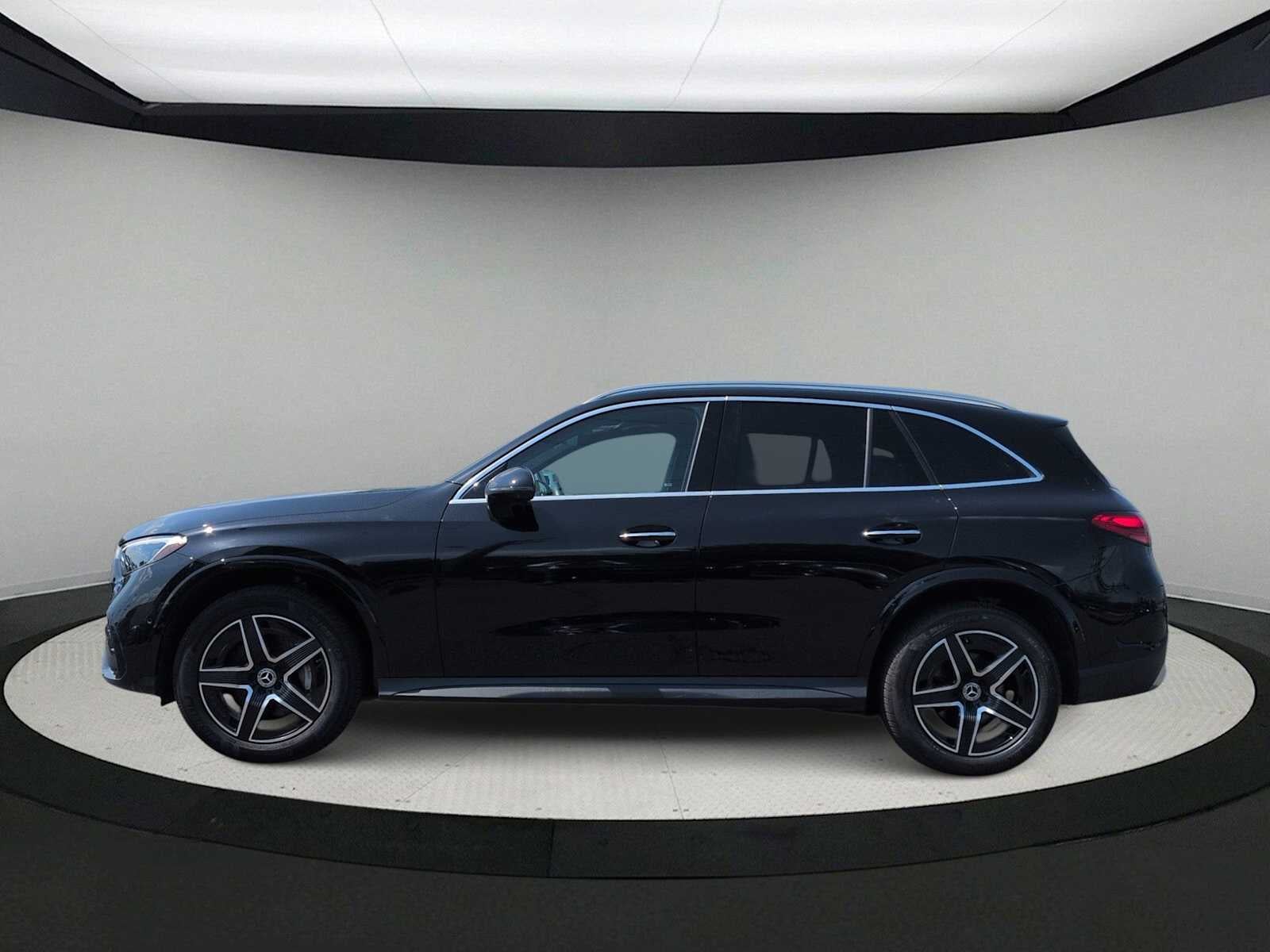 Mercedes-Benz GLC 300 2024 GLC 300