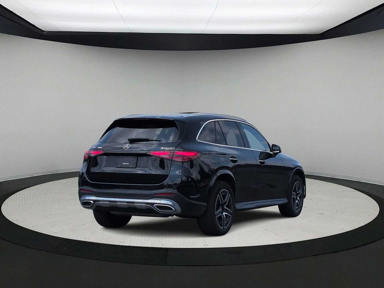 Mercedes-Benz GLC 300 2024 GLC 300