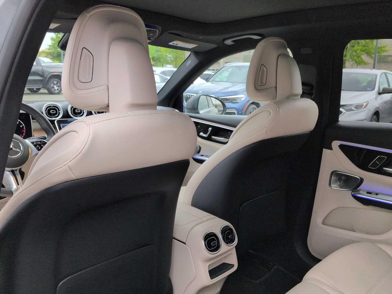 Mercedes-Benz GLC 300 2023 GLC 300