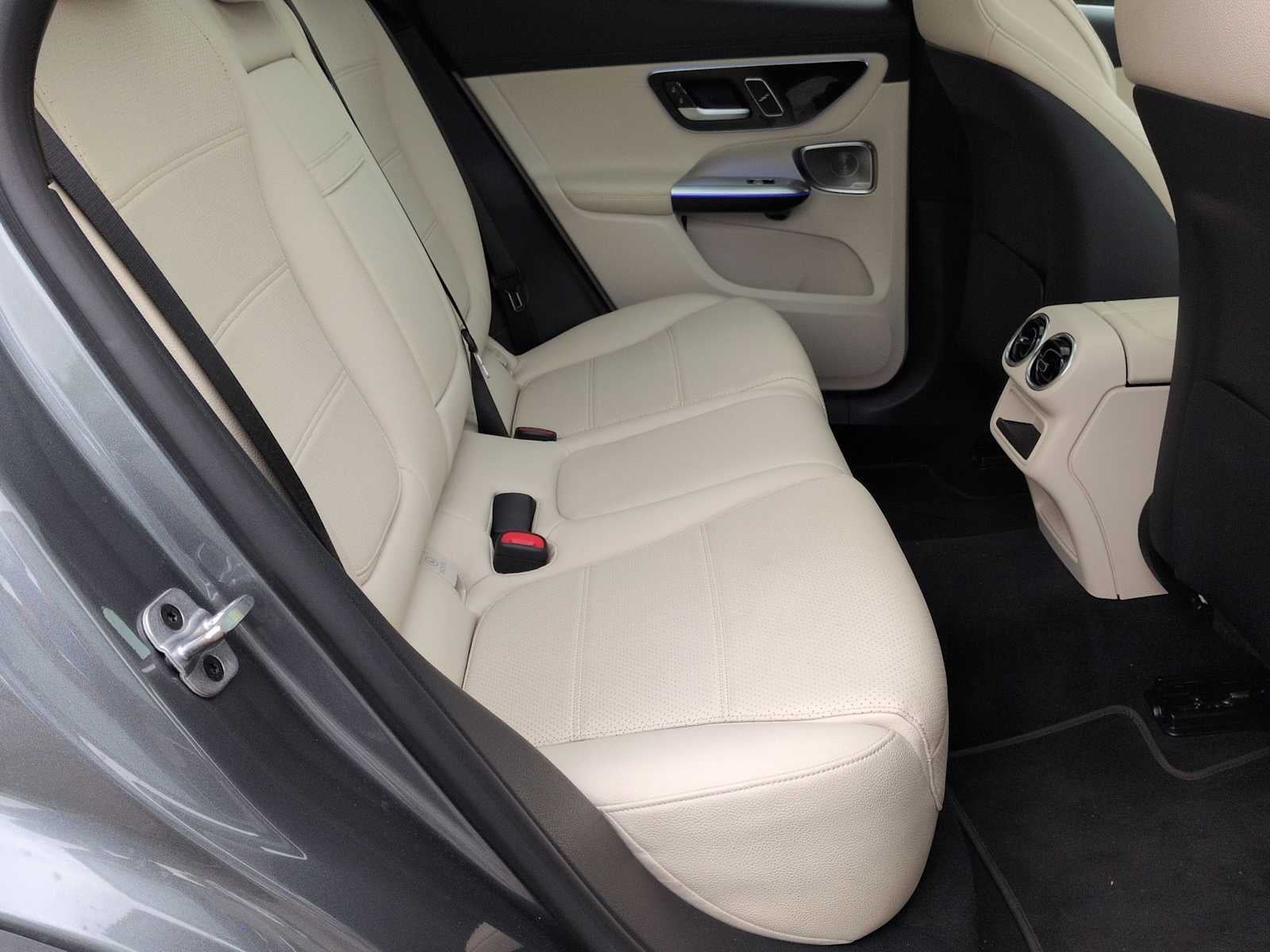 Mercedes-Benz GLC 300 2023 GLC 300