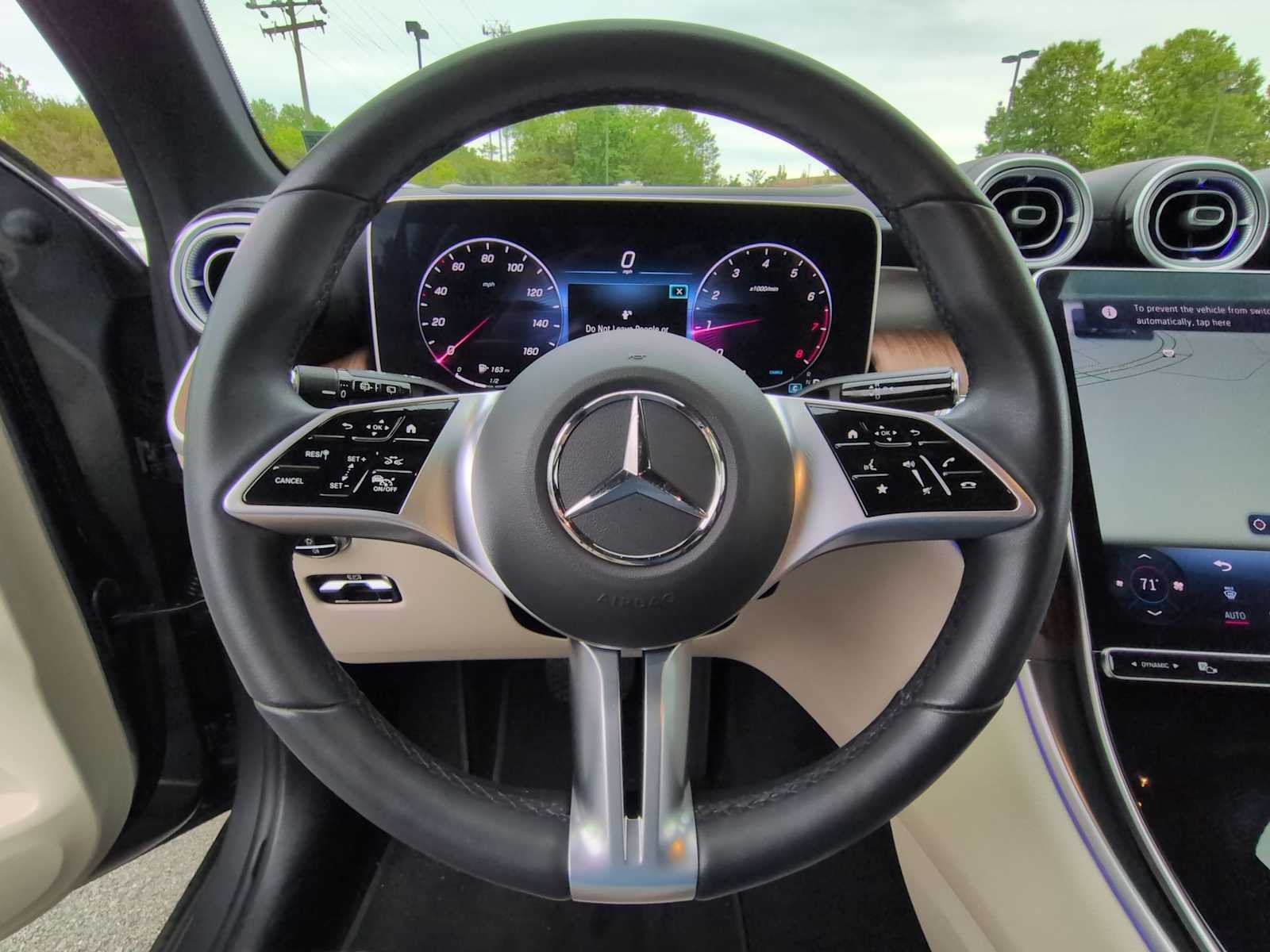 Mercedes-Benz GLC 300 2023 GLC 300