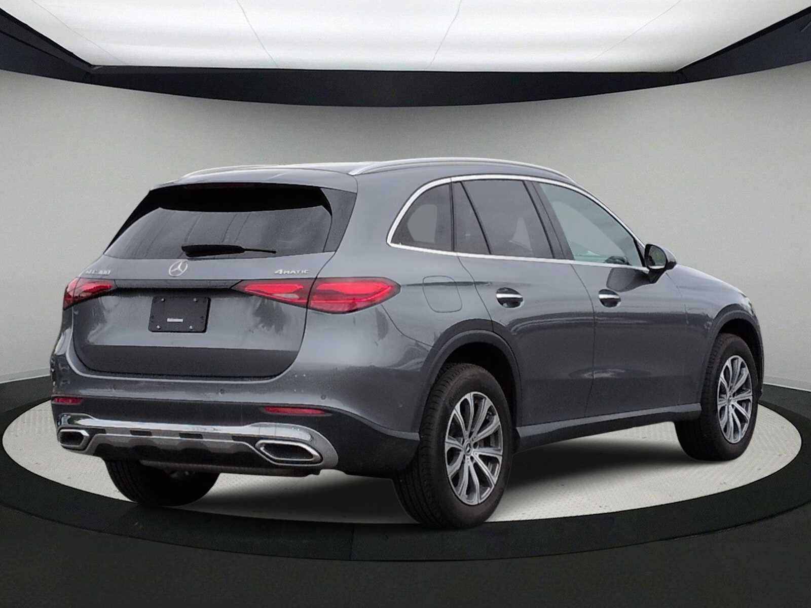 Mercedes-Benz GLC 300 2023 GLC 300