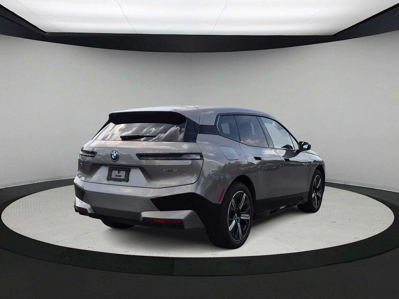 2024 BMW iX xDrive50