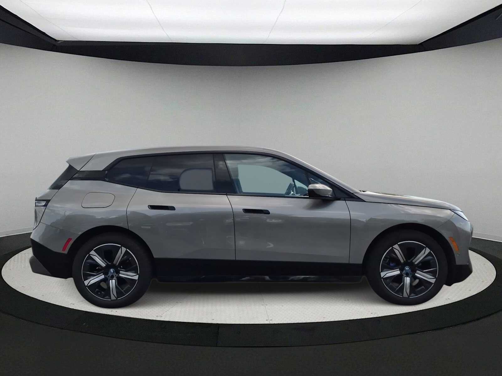 2024 BMW iX xDrive50