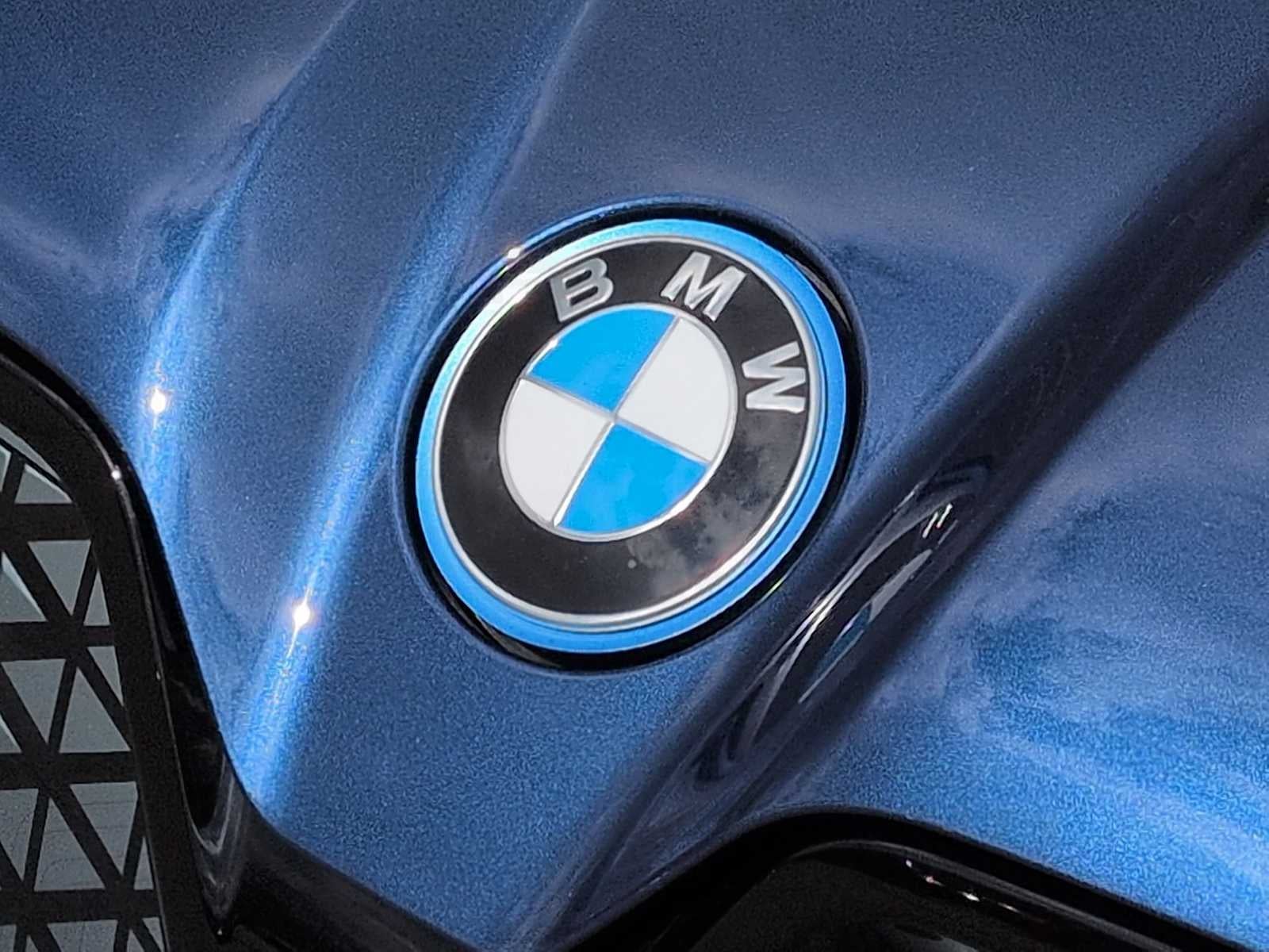 2025 BMW iX xDrive50