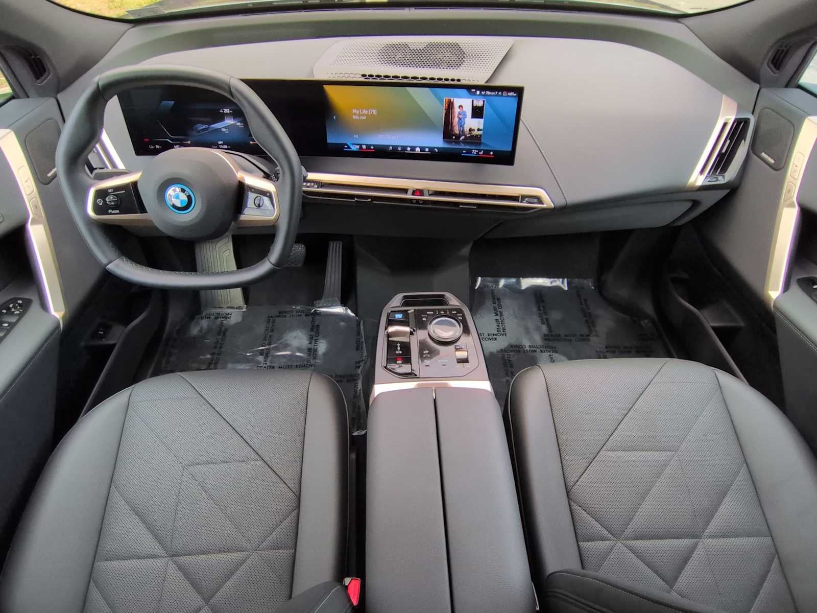 2025 BMW iX xDrive50