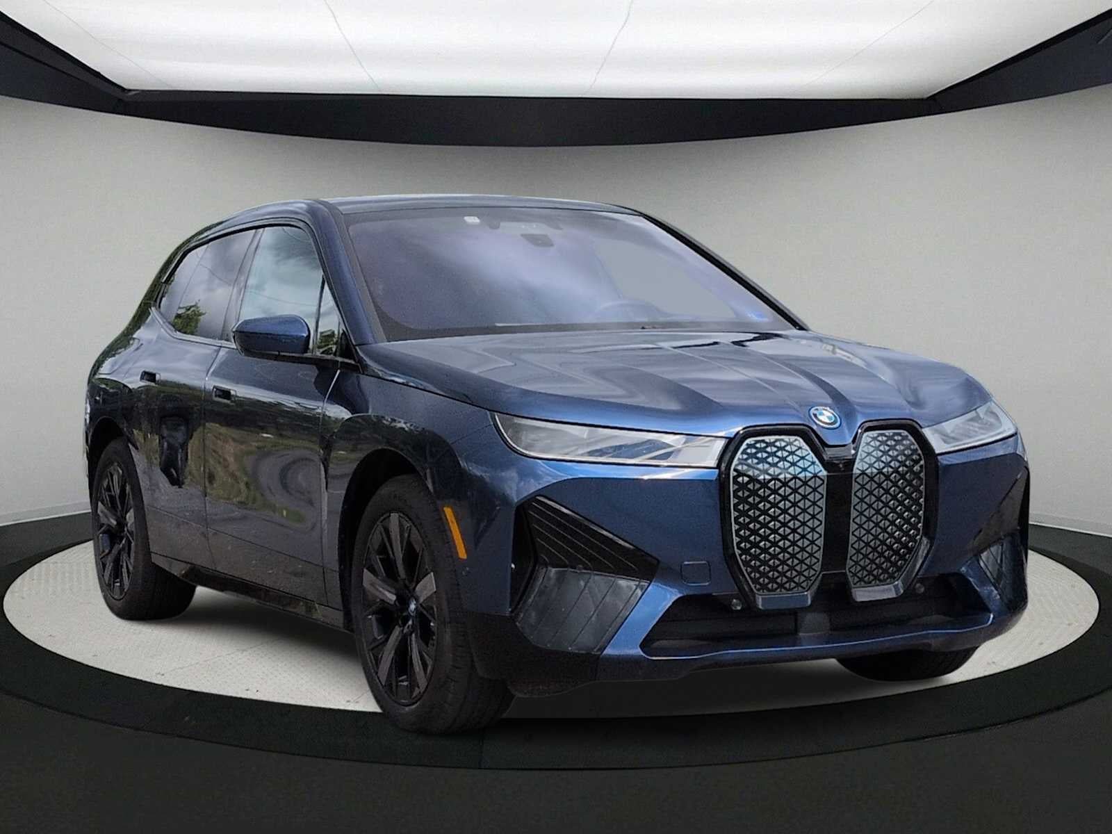 2025 BMW iX xDrive50