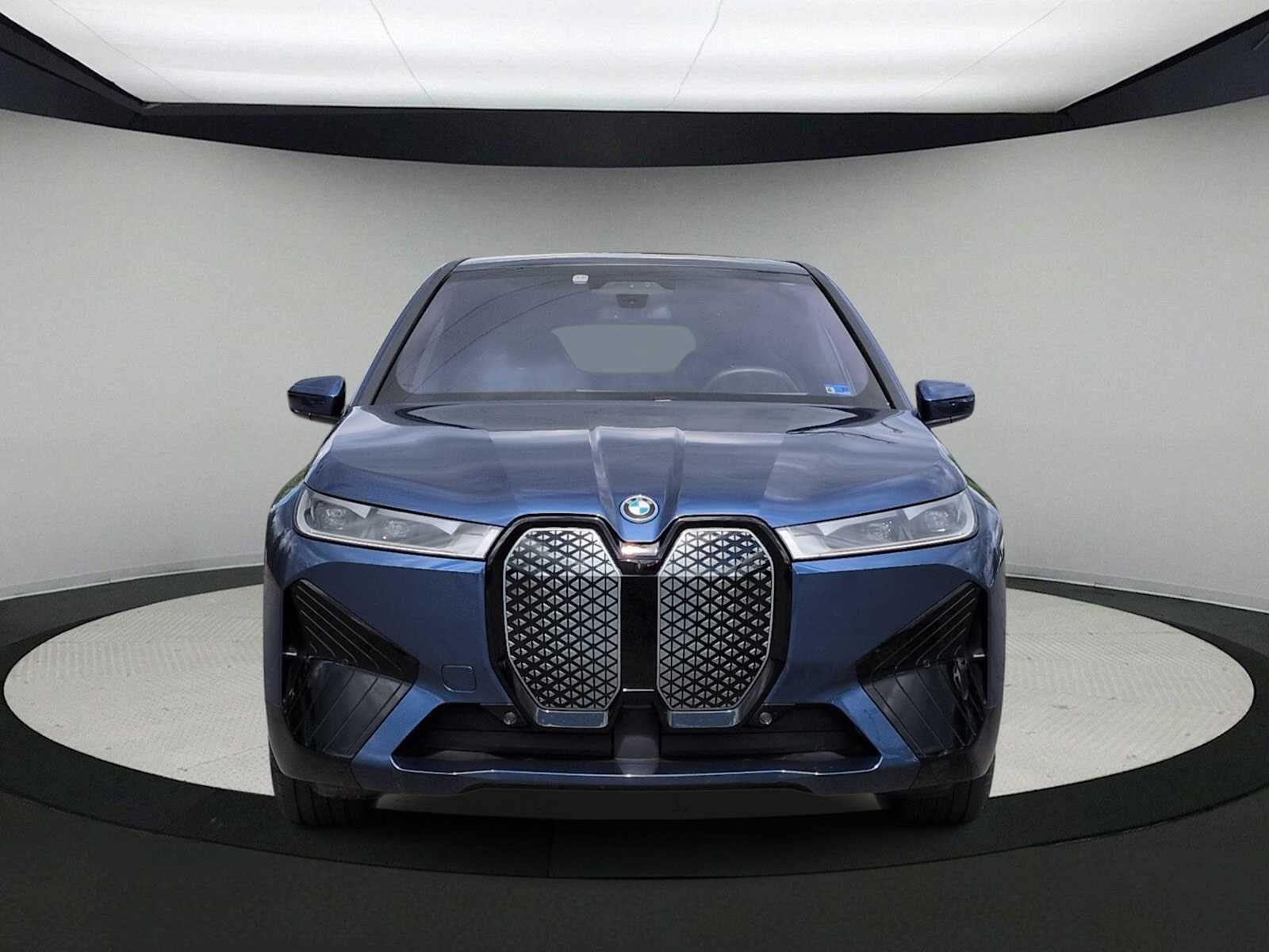 2025 BMW iX xDrive50