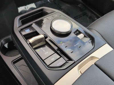 2025 BMW iX xDrive50