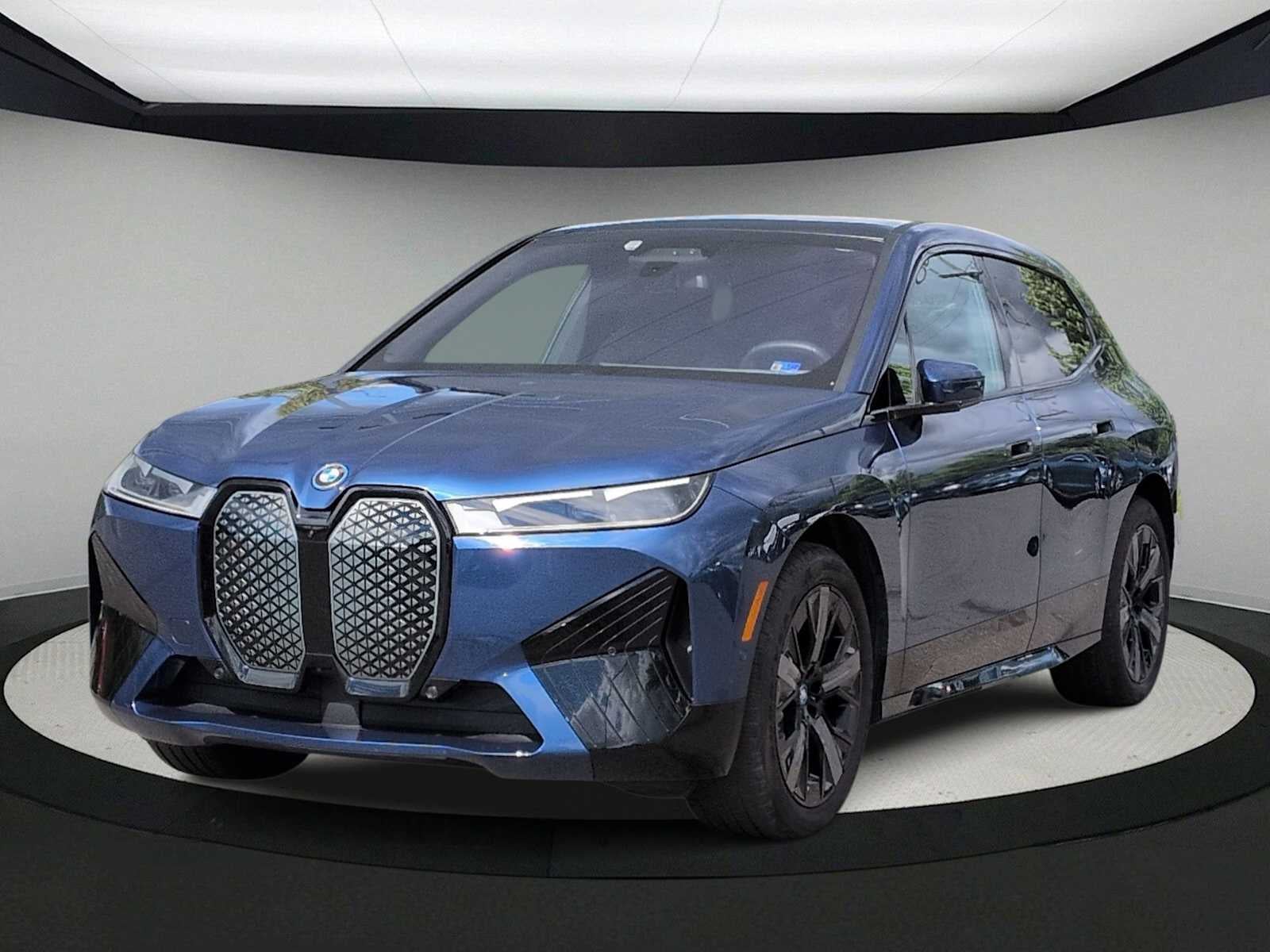 2025 BMW iX xDrive50