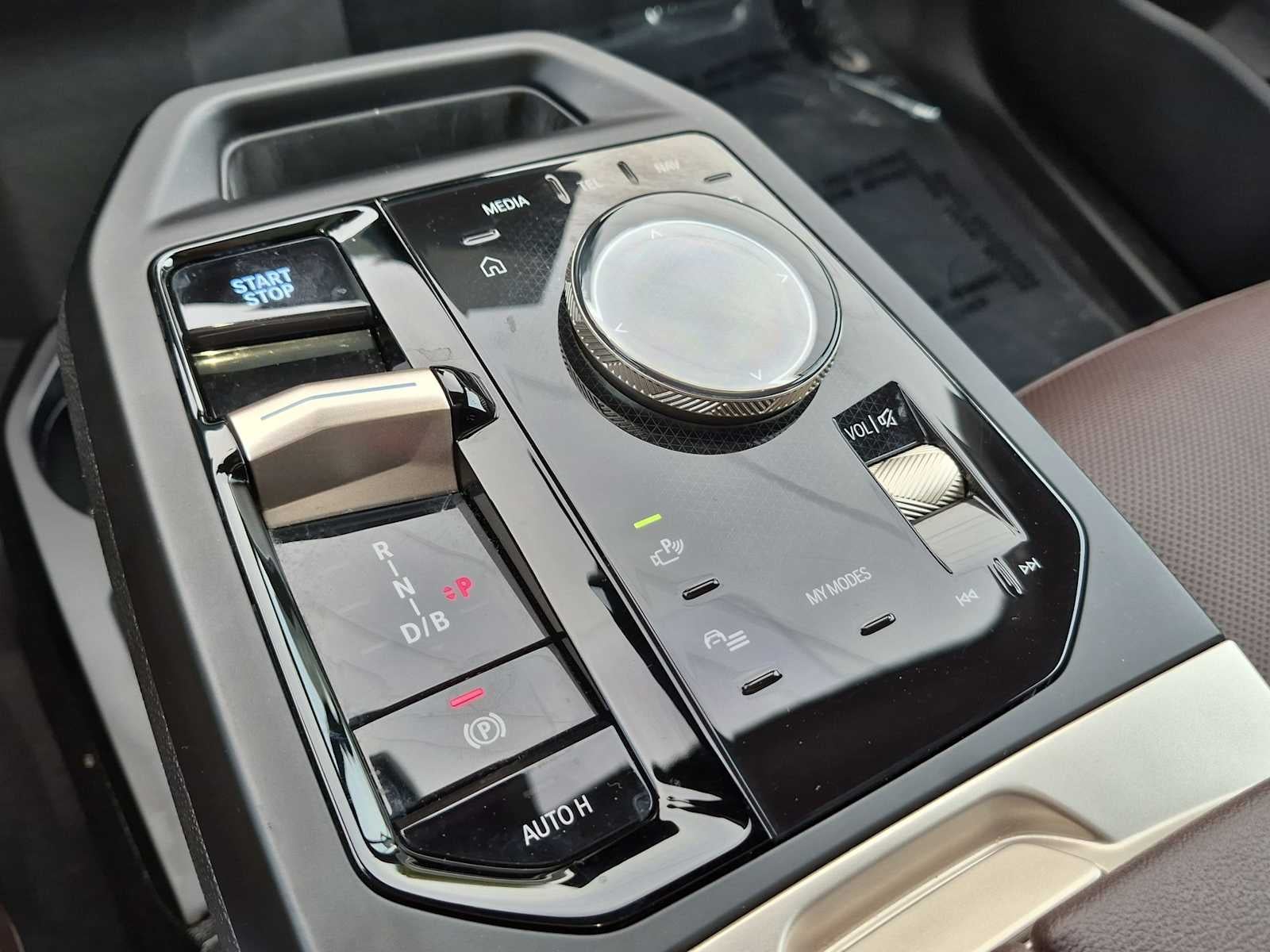 2024 BMW iX xDrive50