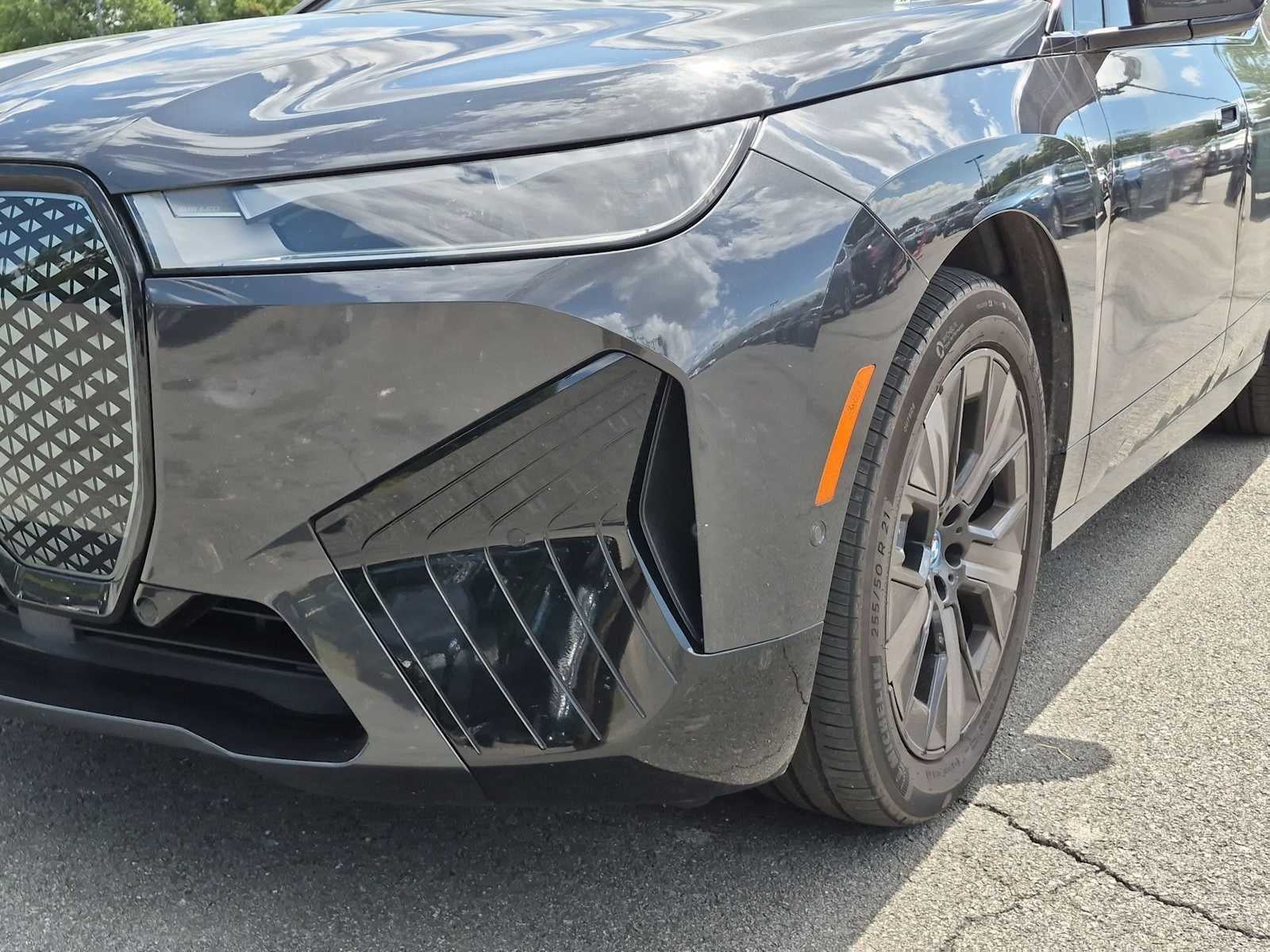 2025 BMW iX xDrive50