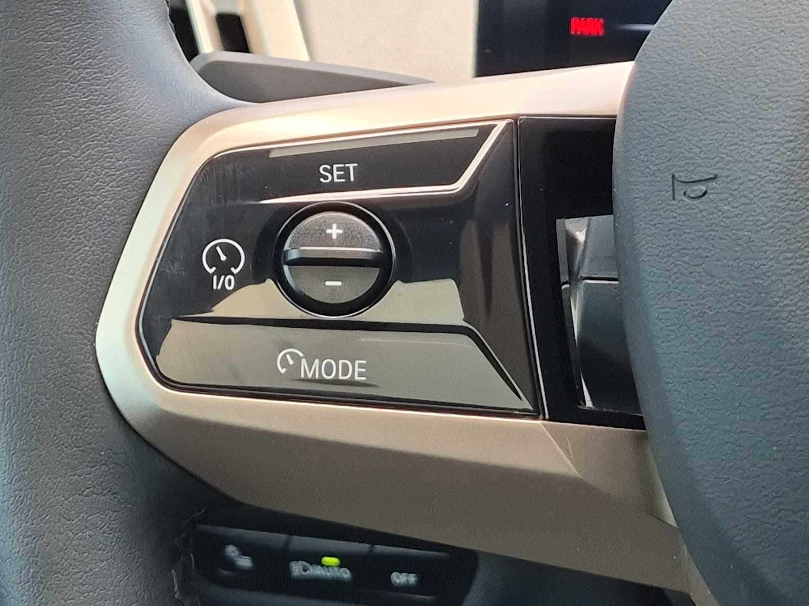 2025 BMW iX xDrive50