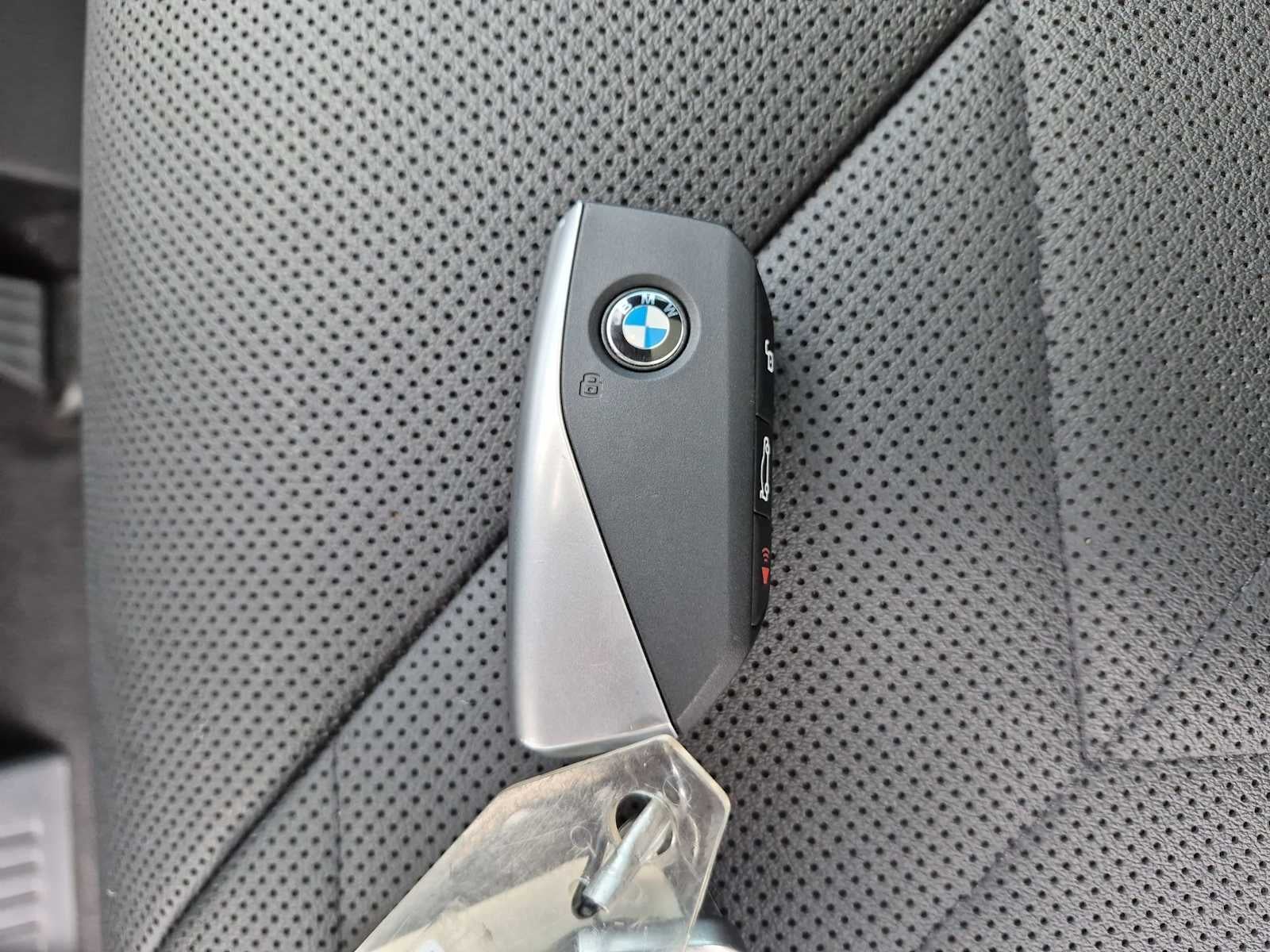 2025 BMW iX xDrive50