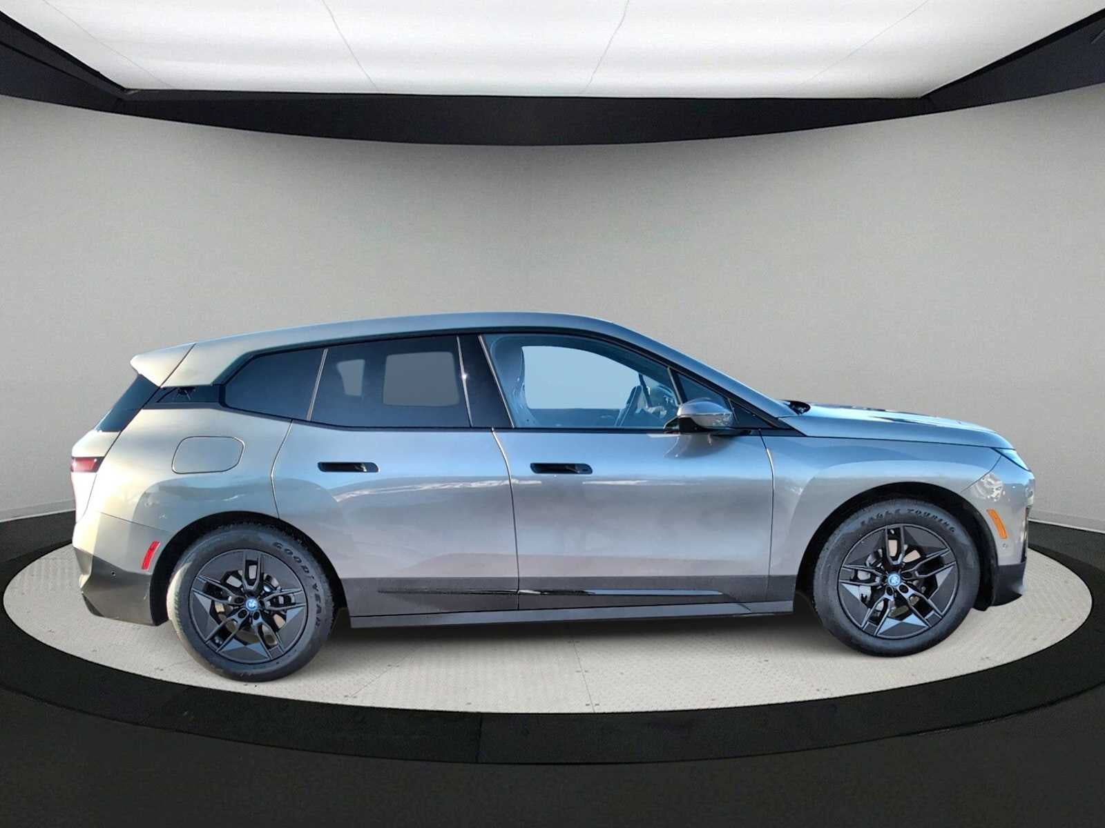 2023 BMW iX xDrive50 xDrive50