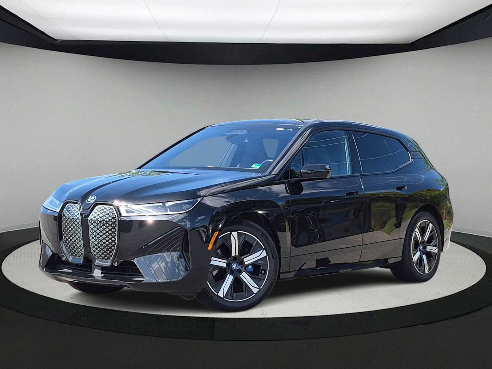 2023 BMW iX M60