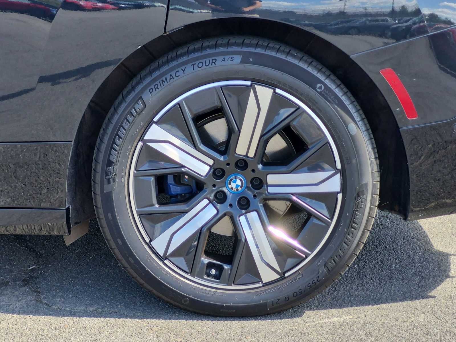 2023 BMW iX M60