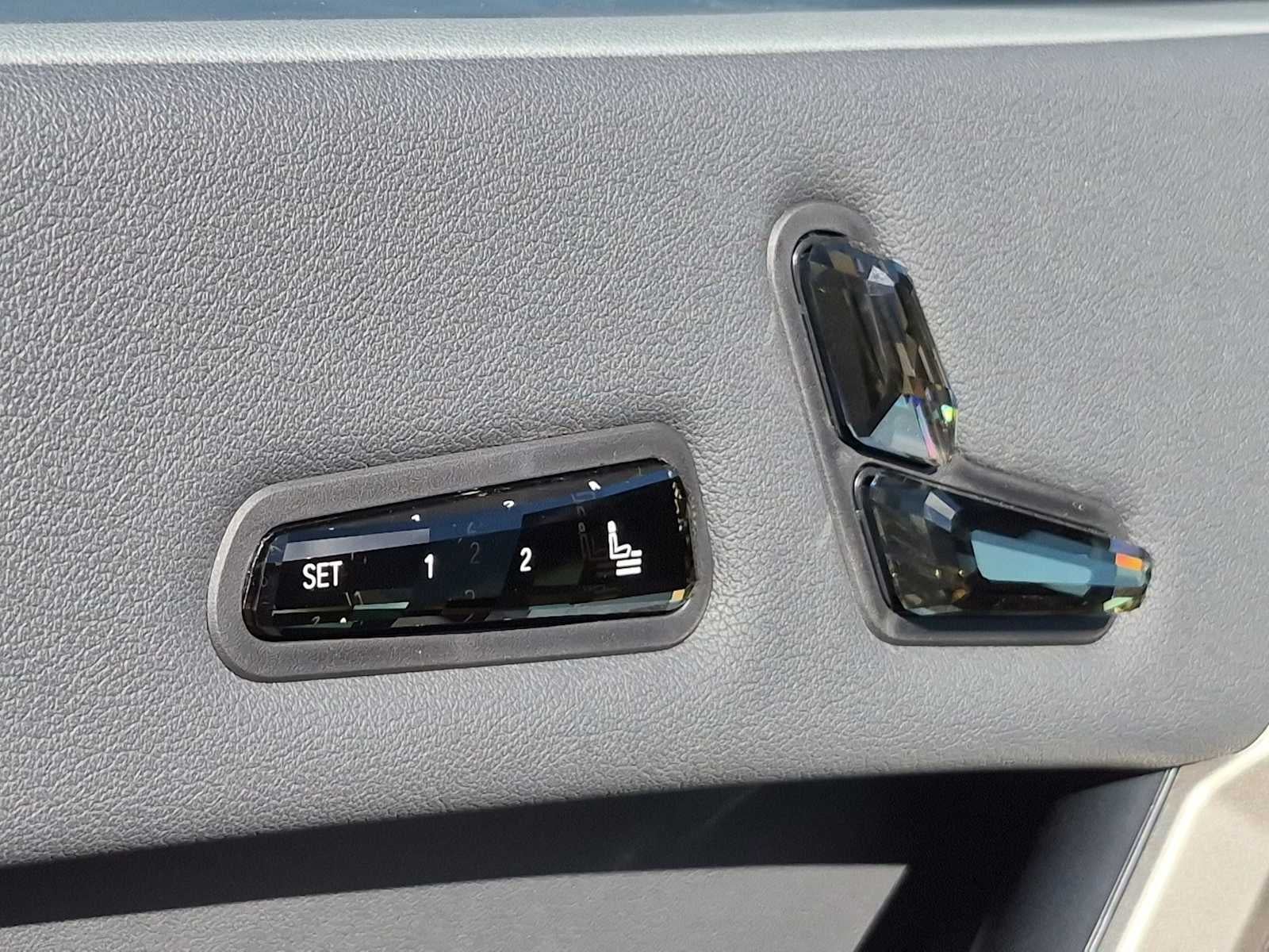 2023 BMW iX M60
