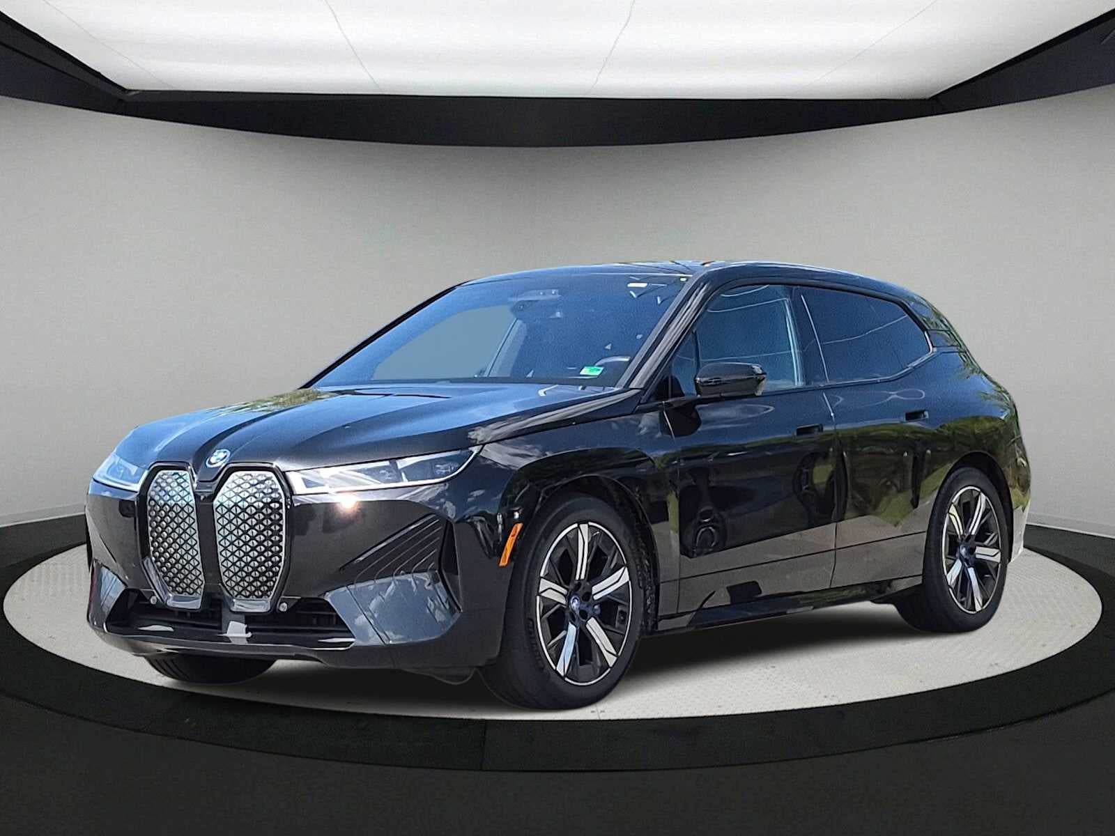2023 BMW iX M60