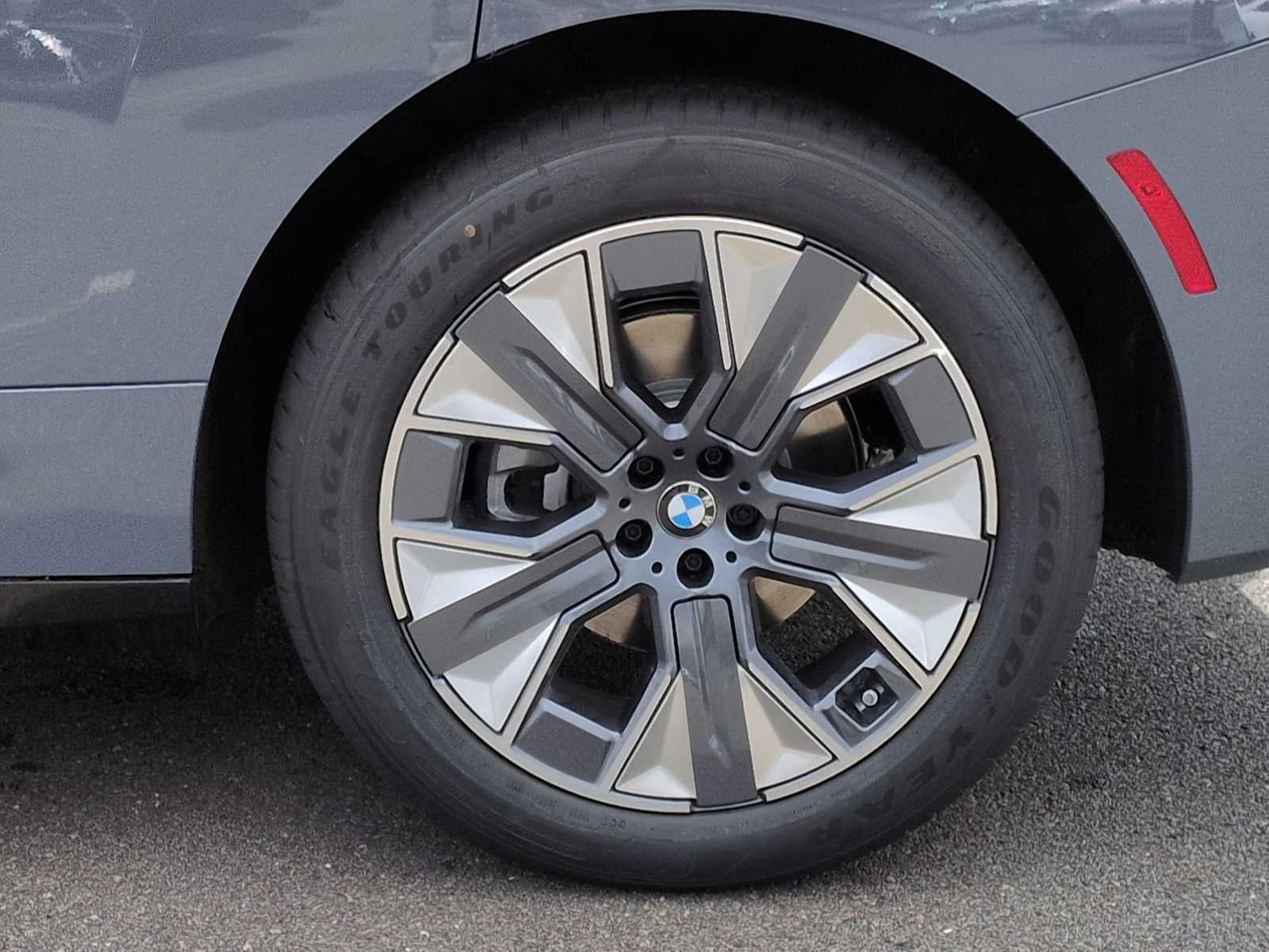 2026 BMW iX xDrive45