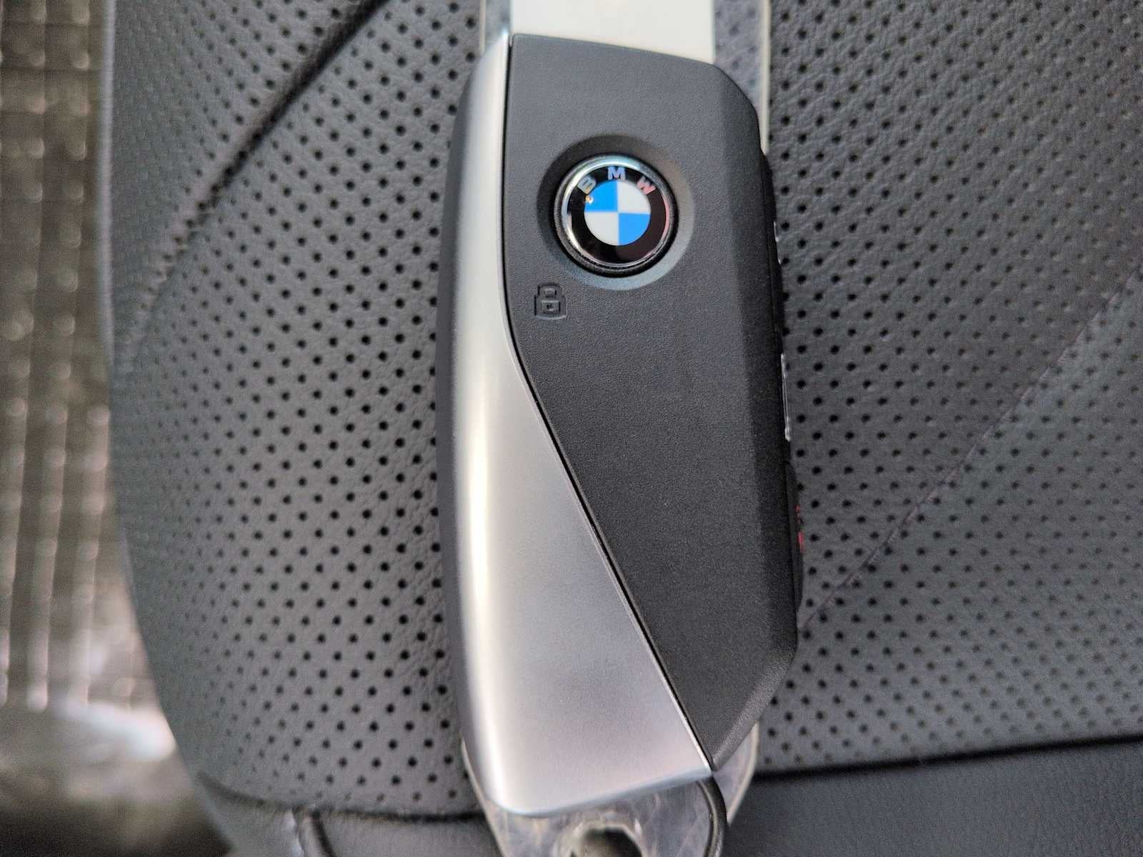 2026 BMW iX xDrive45