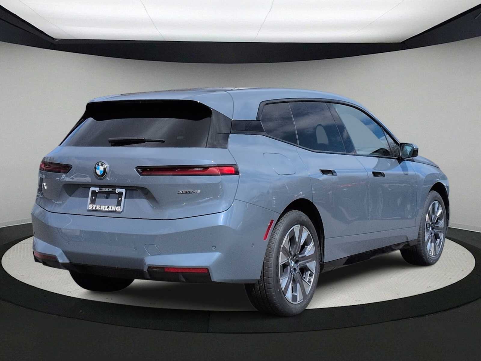 2026 BMW iX xDrive45