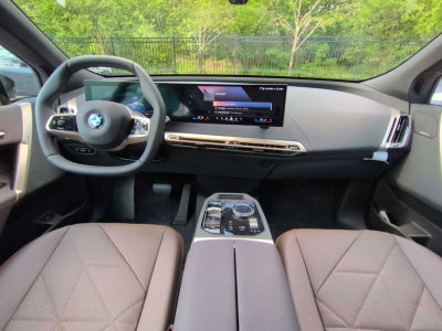 2026 BMW iX xDrive45