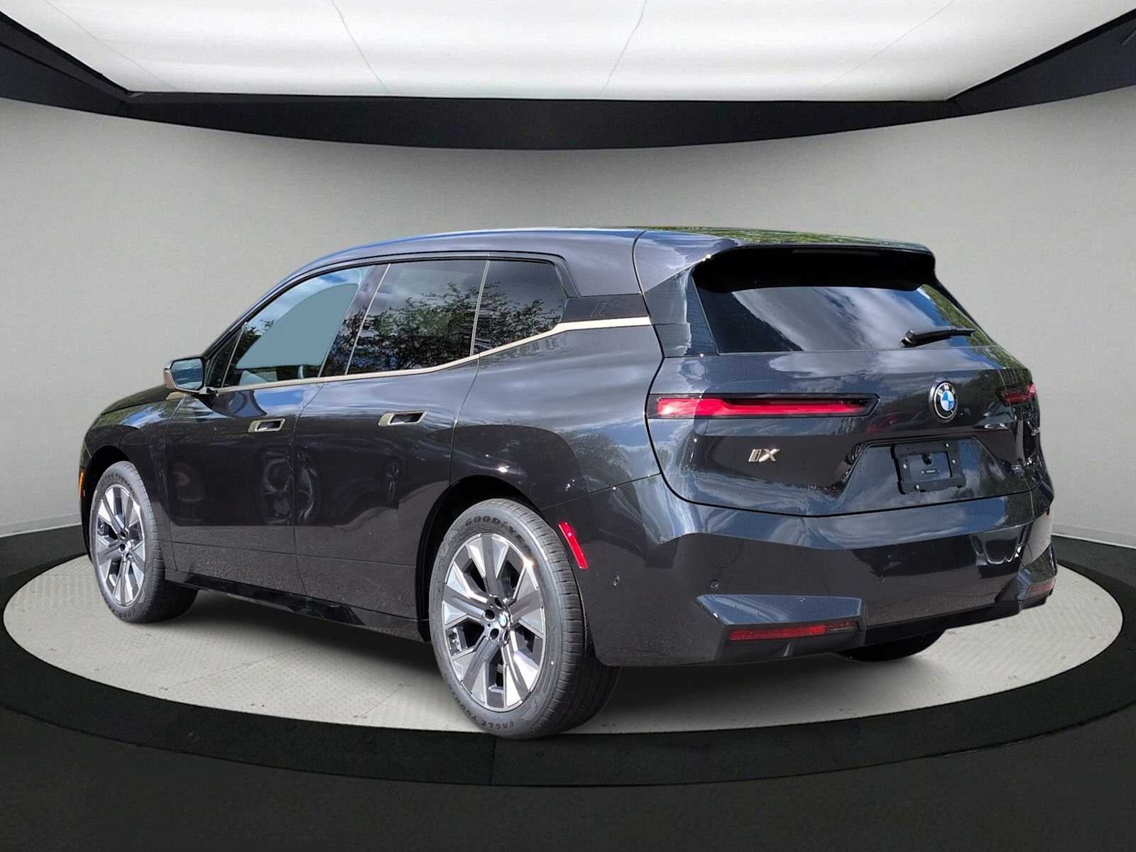 2026 BMW iX xDrive45