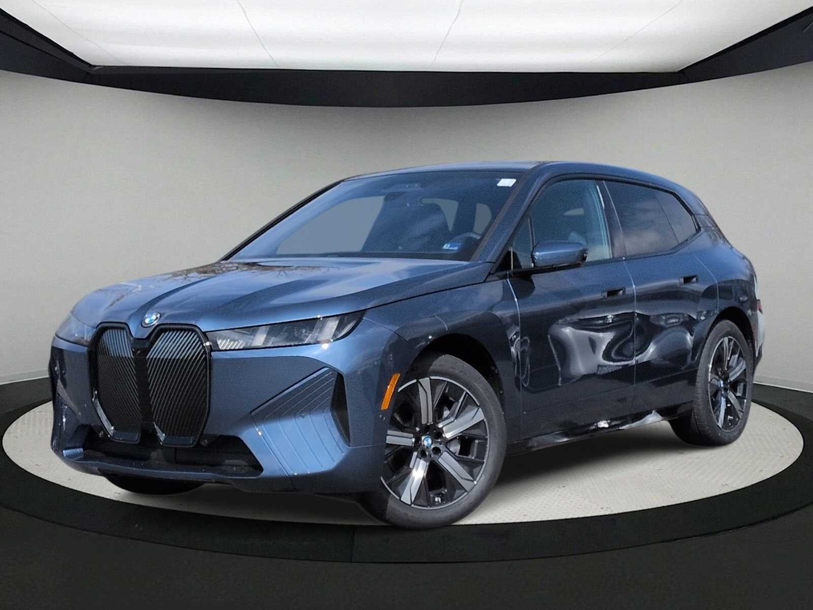 2026 BMW iX xDrive45