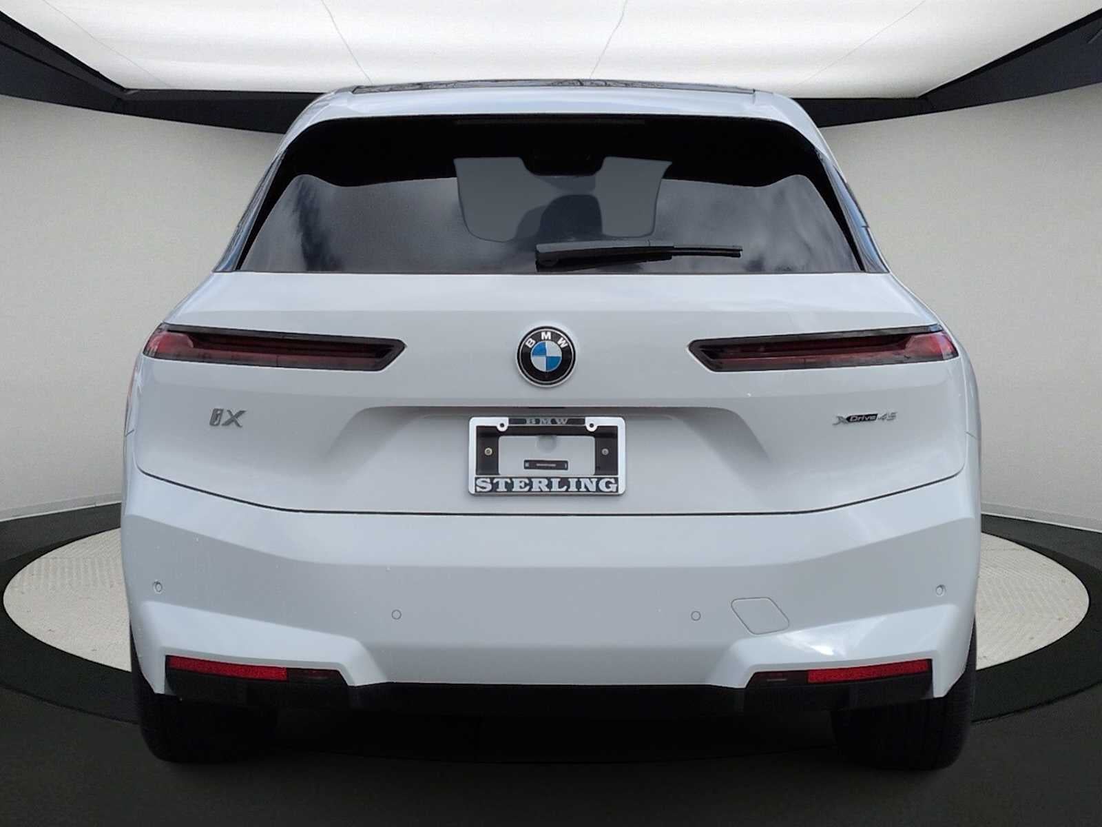 2026 BMW iX xDrive45