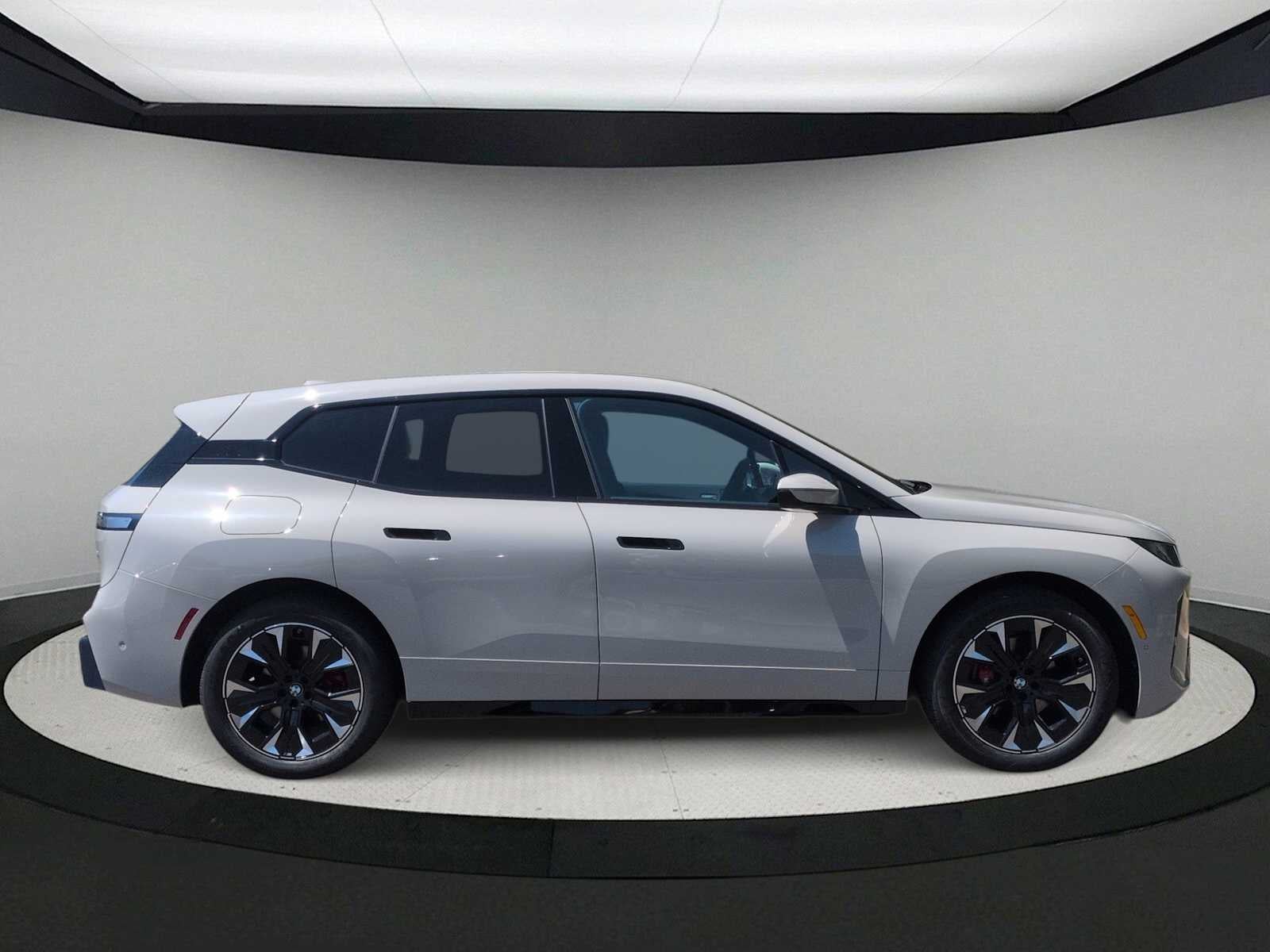 2026 BMW iX xDrive45