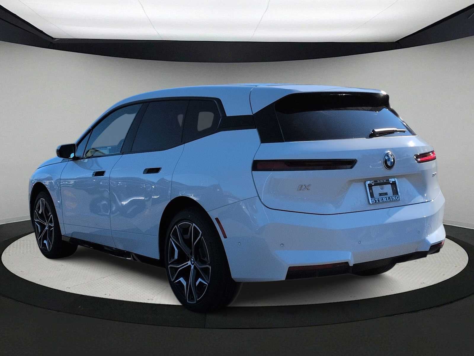 2026 BMW iX xDrive45