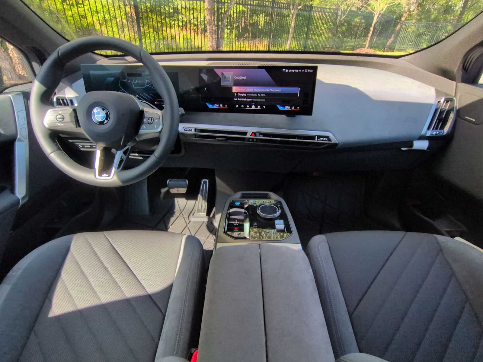 2026 BMW iX xDrive45