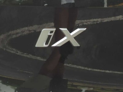 2026 BMW iX xDrive60