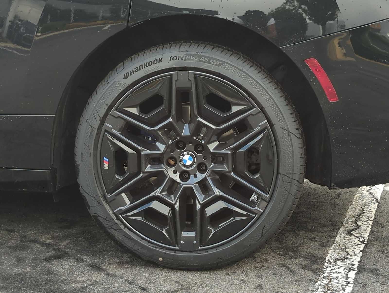 2026 BMW iX xDrive60