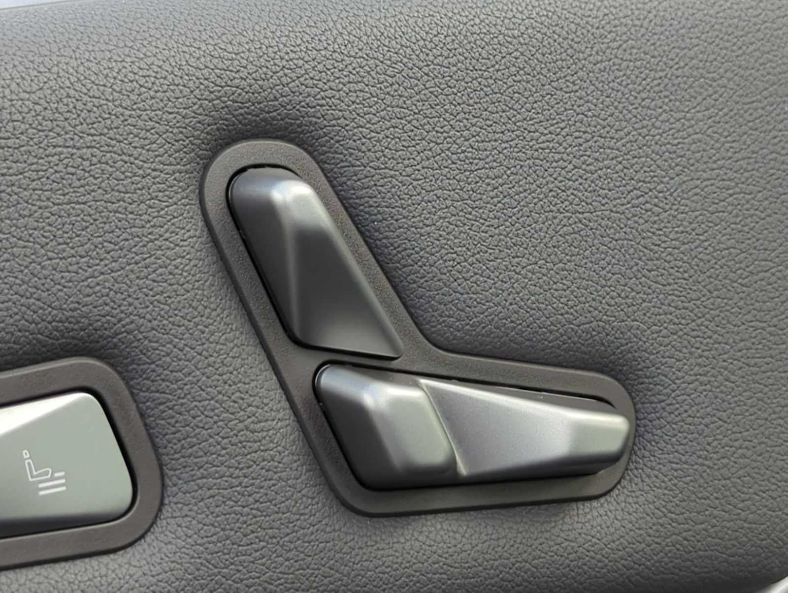 2026 BMW iX xDrive60