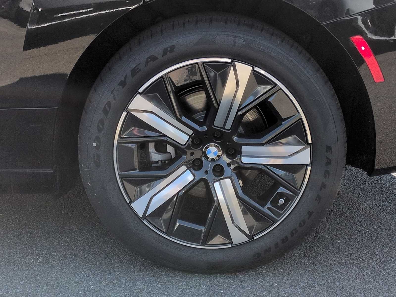 2026 BMW iX xDrive60