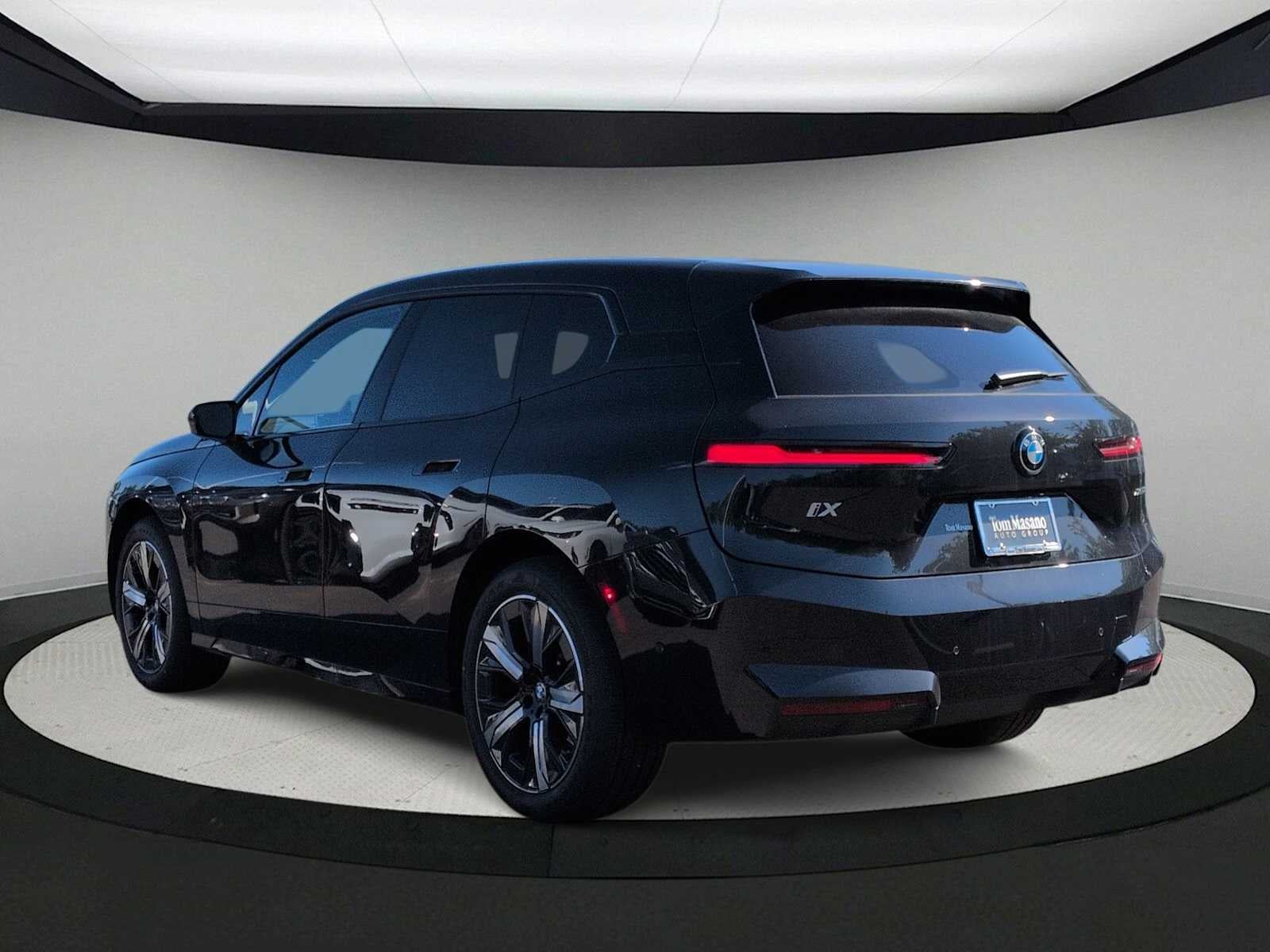 2026 BMW iX xDrive60