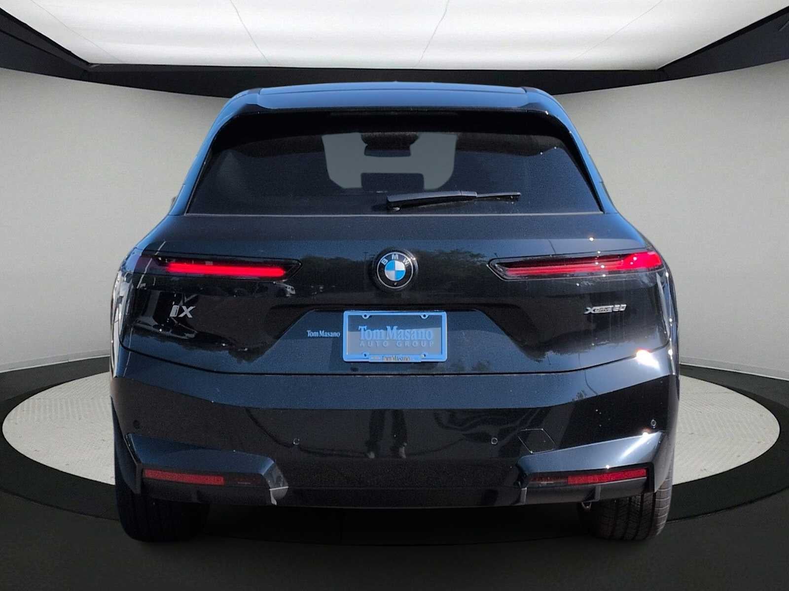 2026 BMW iX xDrive60