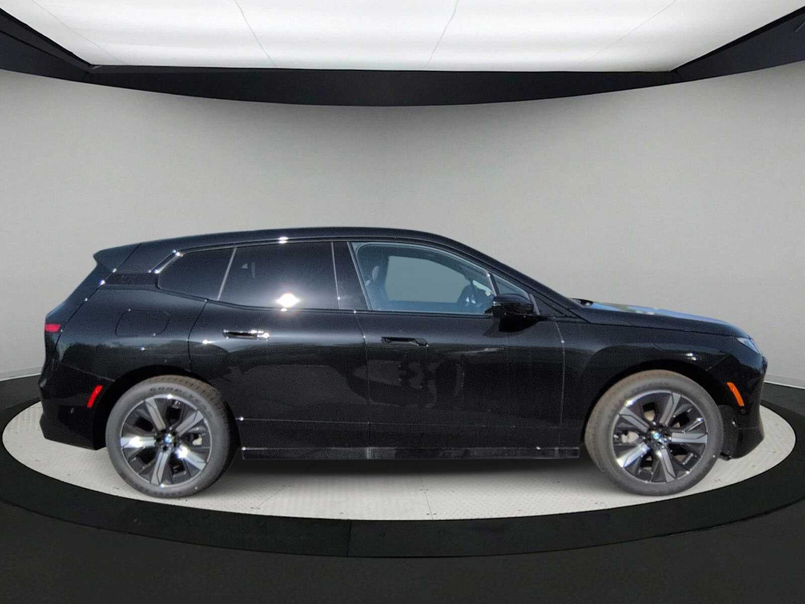 2026 BMW iX xDrive60