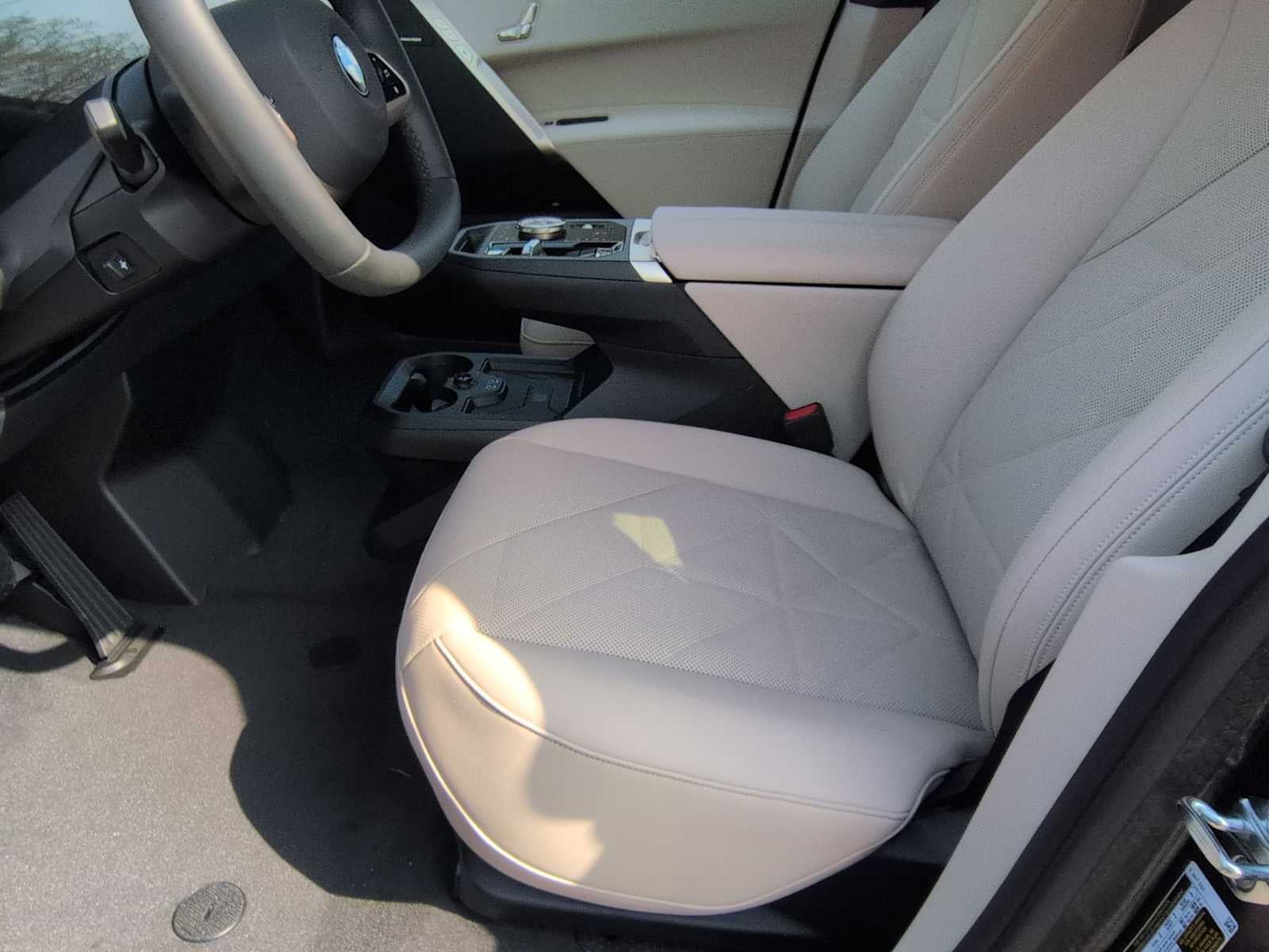 2026 BMW iX xDrive60 xDrive60