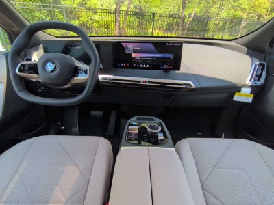2026 BMW iX xDrive60