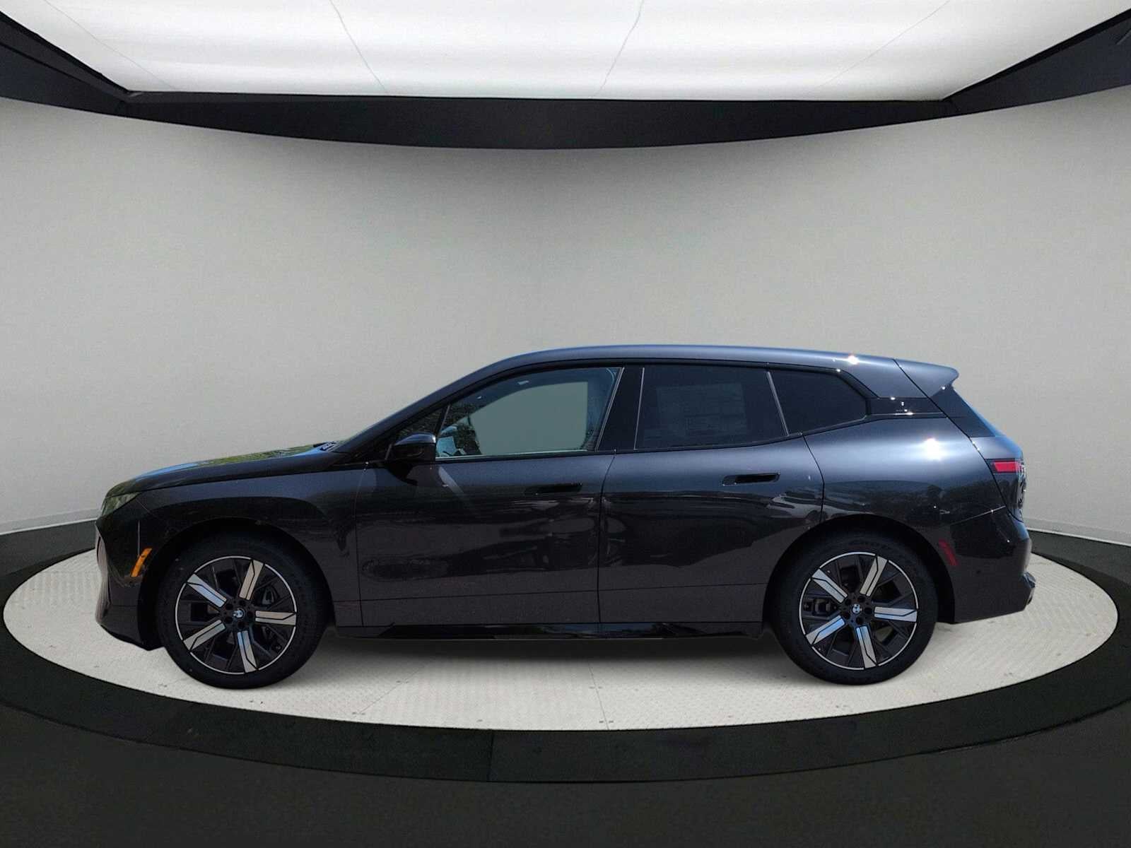 2026 BMW iX xDrive60