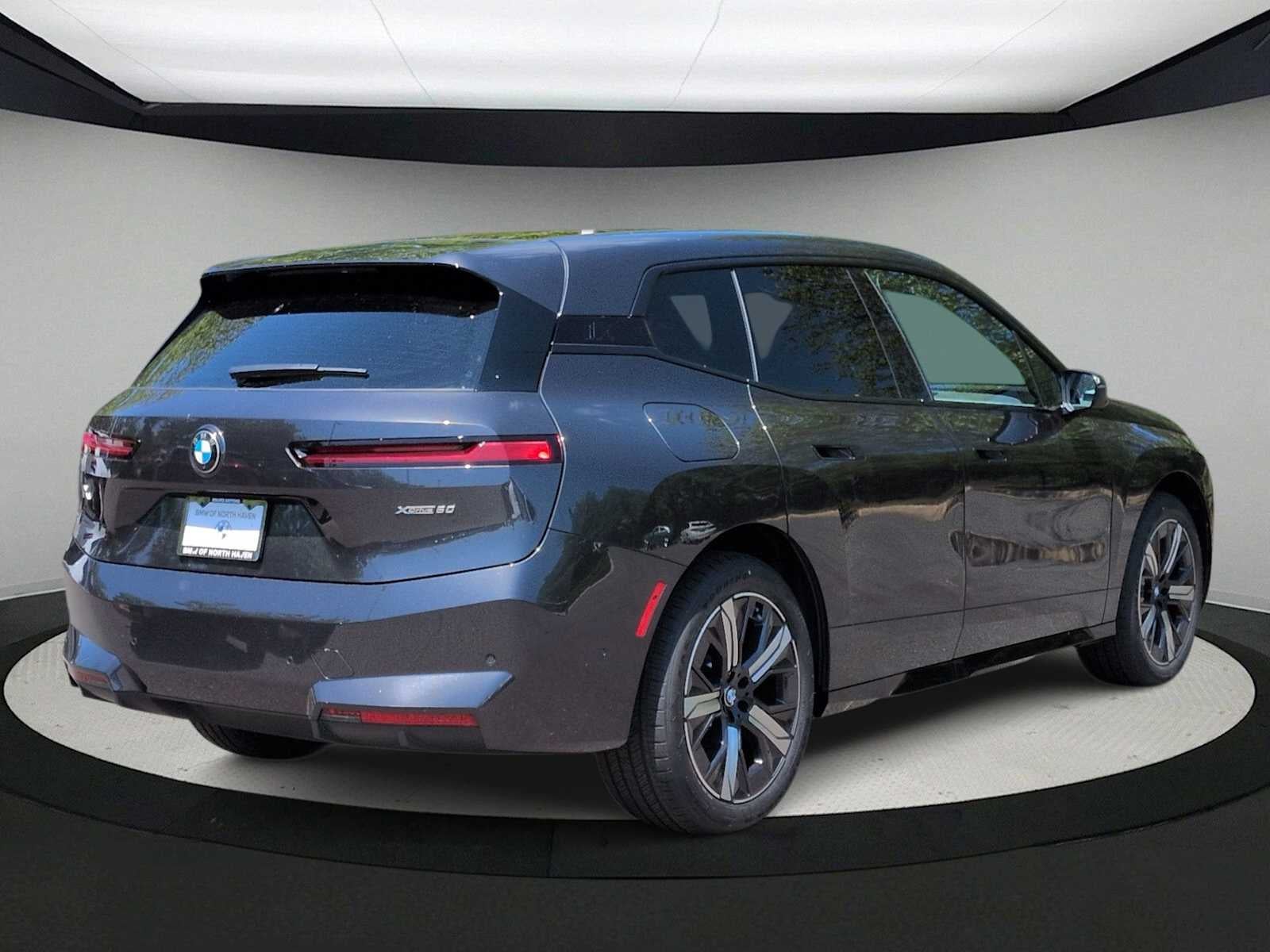 2026 BMW iX xDrive60