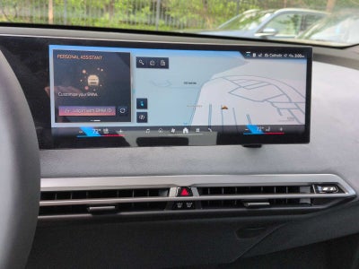 2026 BMW iX xDrive60