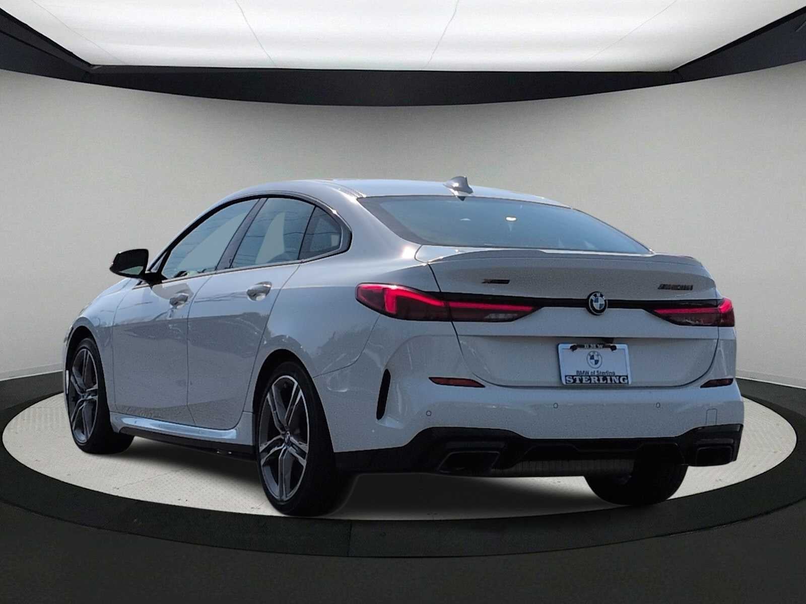 BMW 235i xDrive y M235i xDrive de 2021