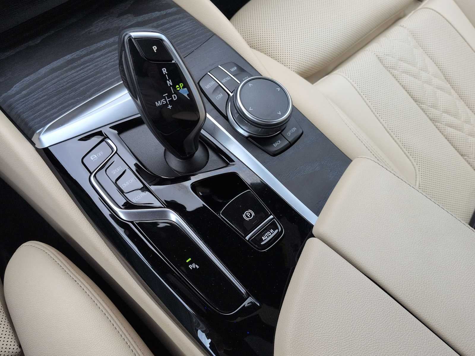 2023 BMW Serie 5 530i xDrive