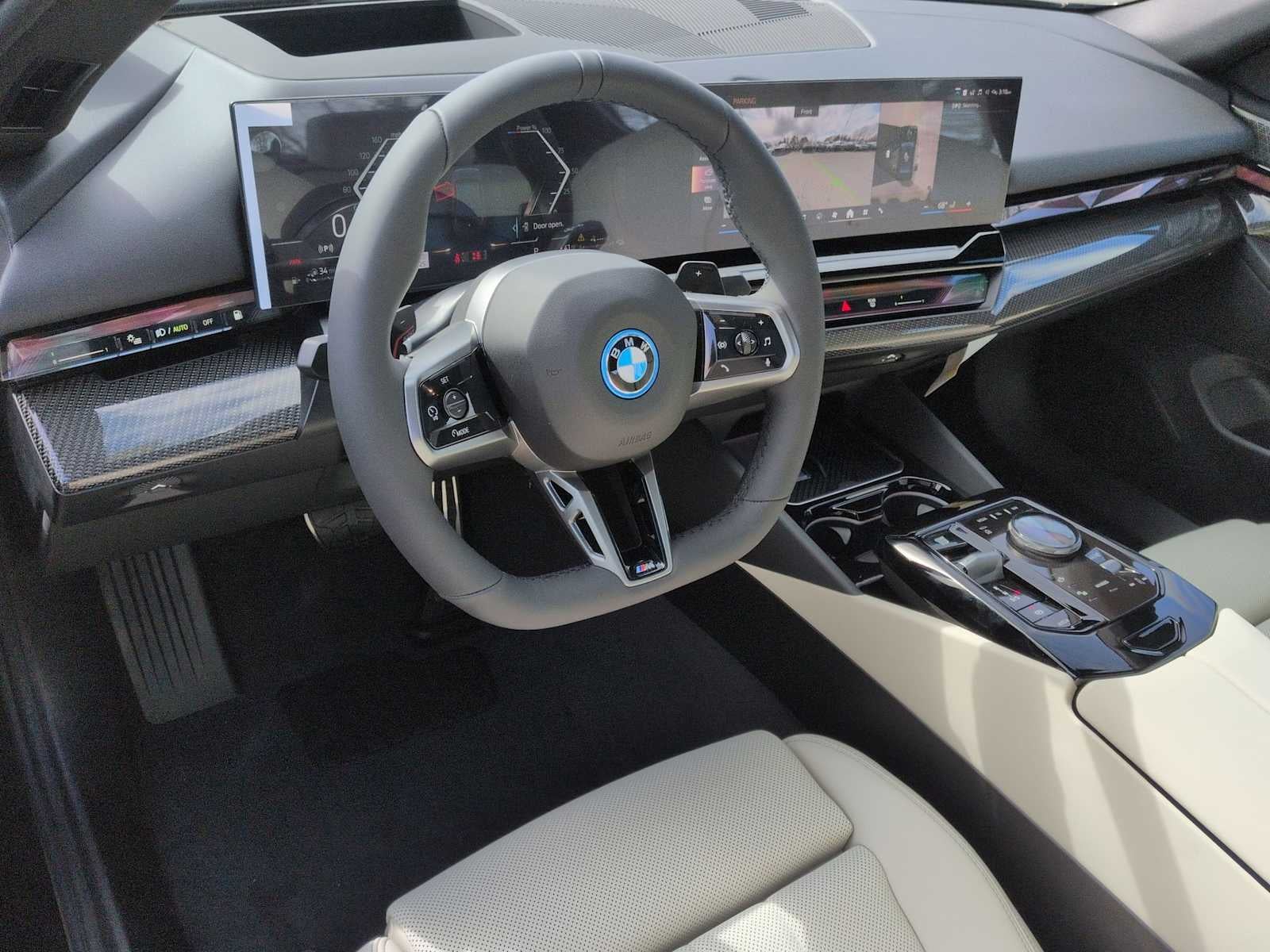 2026 BMW 550e 550e xDrive